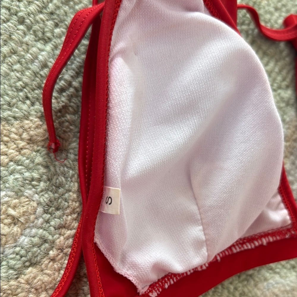 Vibrant Red Ruffled Bikini - Picture 5 of 8